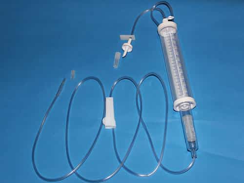 1044 BOLTEN 100 Equipo de transfusión sanguínea con bureta 1 1044 BOLTEN 100 Equipo de transfusión sanguínea con bureta -0