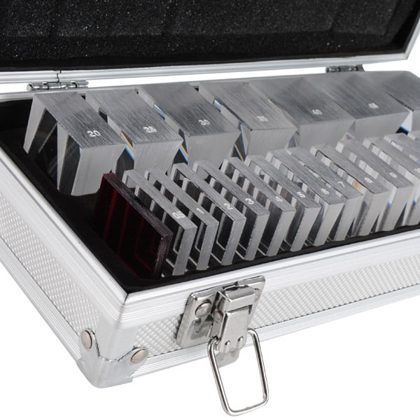 PB-2400 Caja de 23 prismas oftalmicos Luxvision en estuche de aluminio 5 PB-2400 Caja de 23 prismas oftalmicos Luxvision en estuche de aluminio-1884